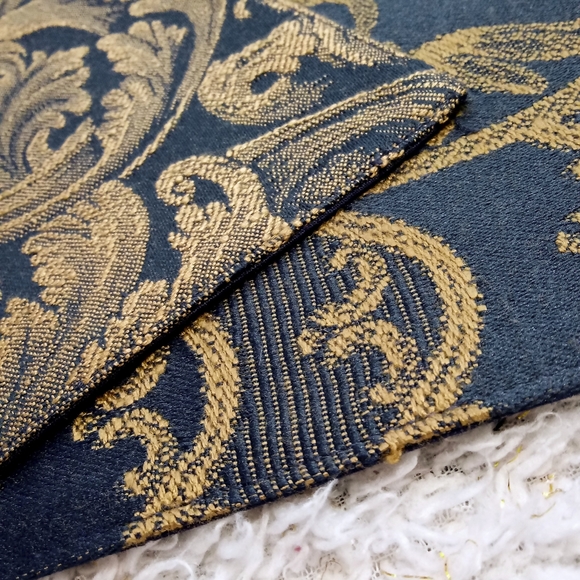 NwT Pair of Vintage Rose Tree Jacquard Placemats - Picture 4 of 10